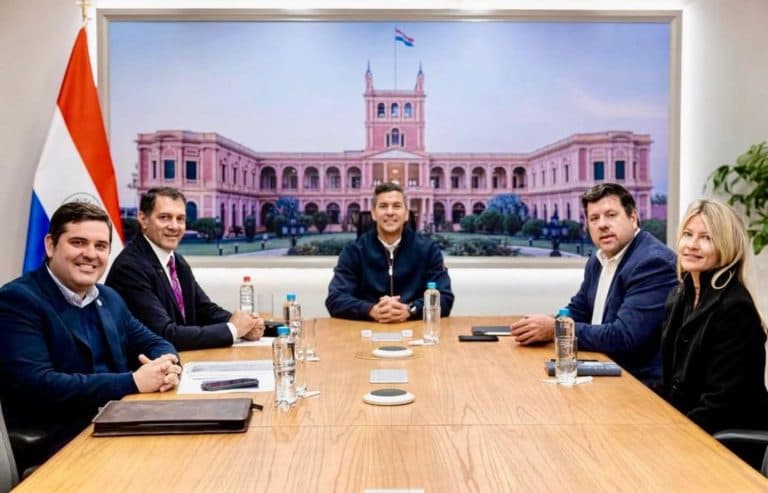 REUNIÓN DE EVALUACIÓN DEL SECTOR PECUARIO CON EL PRESIDENTE SANTIAGO PEÑA