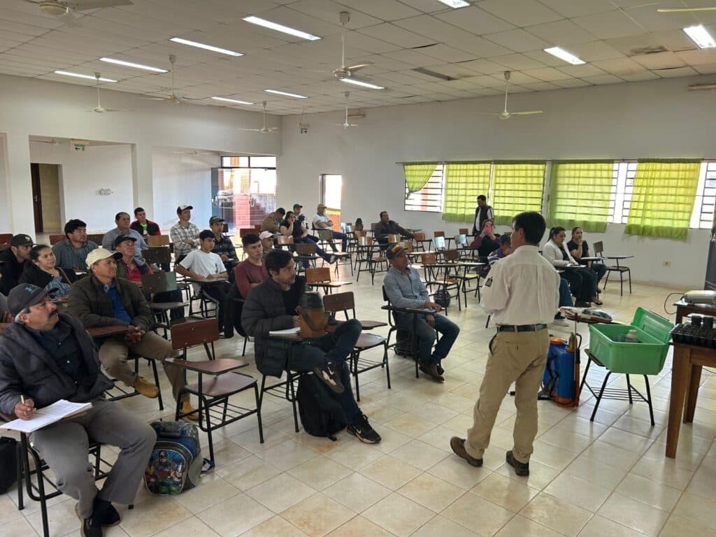 Centro de Excelencia CuidAgroSM capacitó a 838 personas durante el primer semestre de 2026